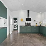 5 Bedroom Beautiful In Σπίτι διακοπών