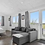5 Bedroom Beautiful In Σπίτι διακοπών *