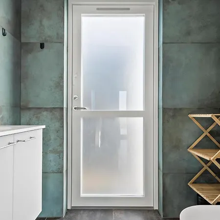 5 Bedroom Beautiful In 펜션 *