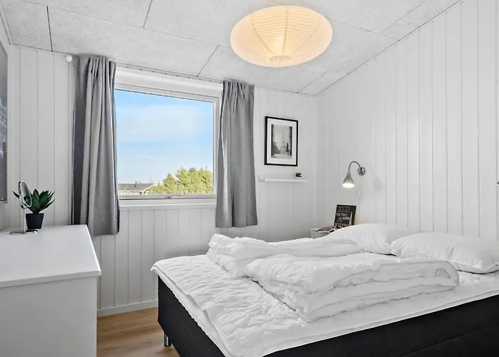 5 Bedroom Beautiful In