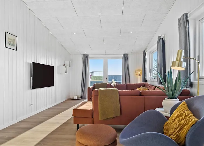 5 Bedroom Beautiful In Casa de Férias Haderslev